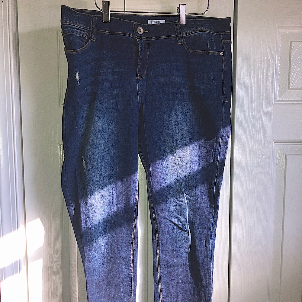 Size 32 ankle Kensie jeans like new